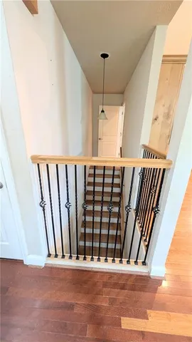 $399,000 | 3385 Southwest Sw Highway, El Dorado Springs, MO 64744