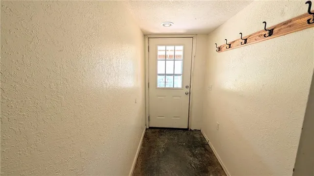 $399,000 | 3385 Southwest Sw Highway, El Dorado Springs, MO 64744