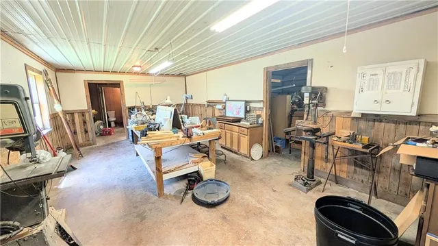 $399,000 | 3385 Southwest Sw Highway, El Dorado Springs, MO 64744