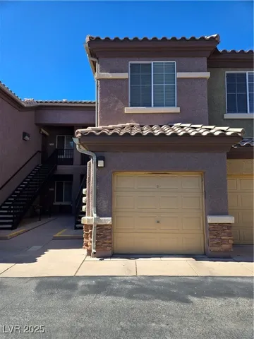 $1,575 | 6868 Sky Pointe Drive, Unit 2046, Las Vegas, NV 89131