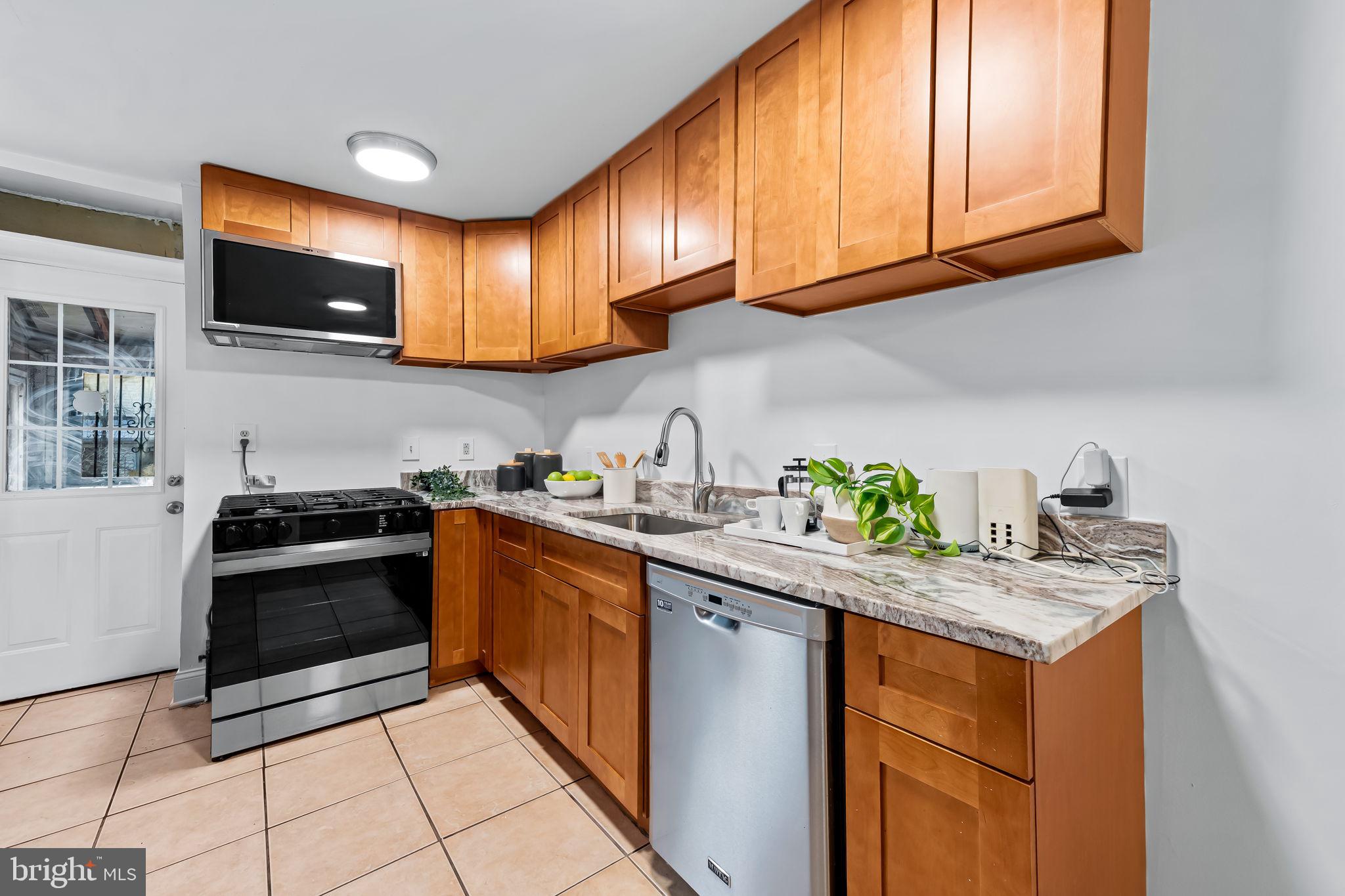 602 Scott Street Baltimore, MD 21230 - Photo 9 of 40