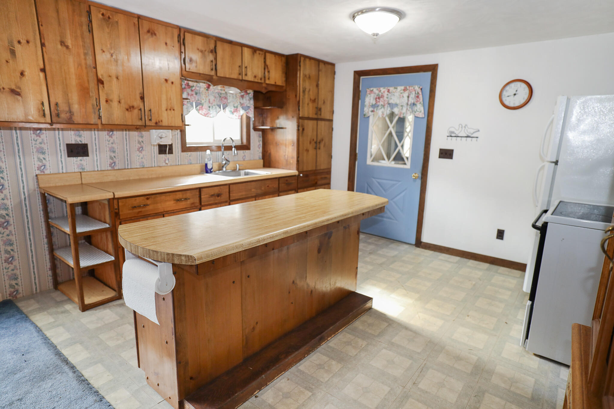 348 Swift River Road Mexico, ME 04257 - Photo 7 of 46 7