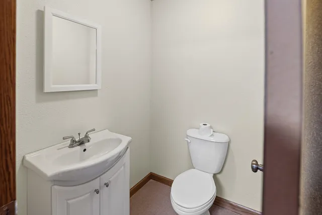 $425,000 | 5476 Waterway Drive, Pinckneyville, IL 62274