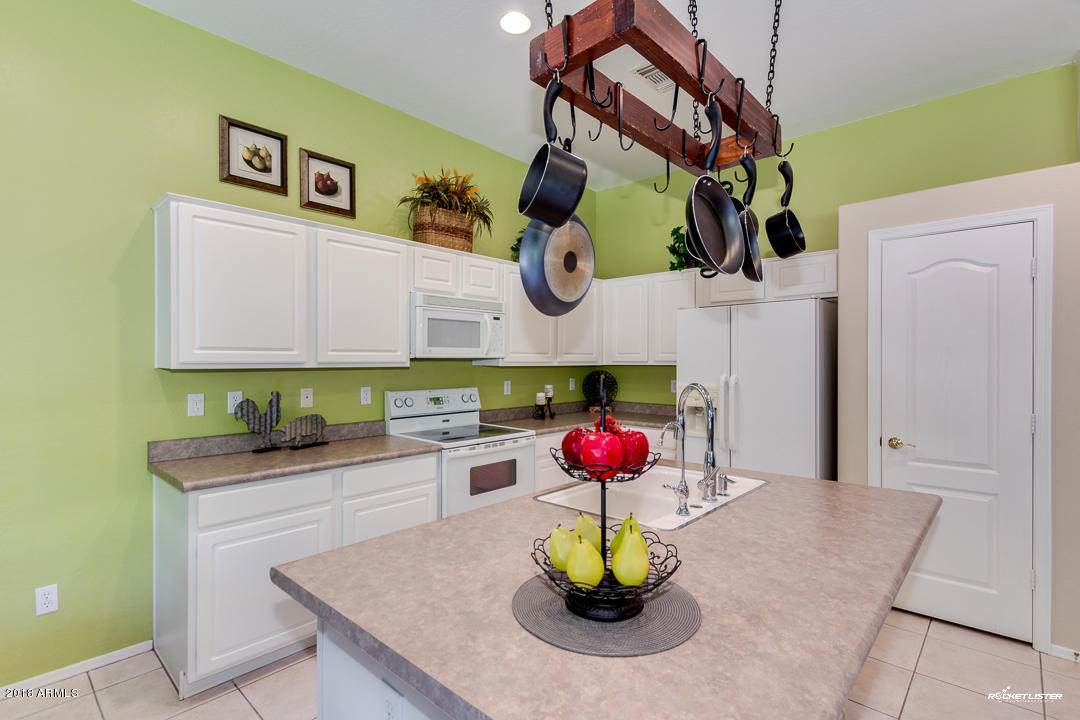 2898 East Harwell Road Gilbert, AZ 85234 - Photo 9 of 26 09- 2898 E. Harwell Rd, Gilbert