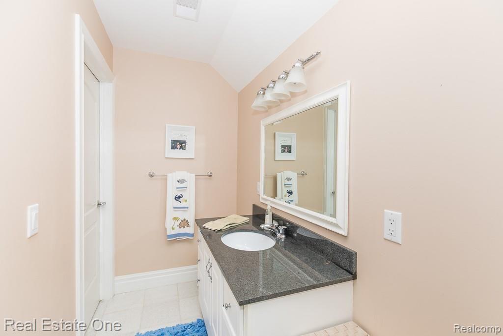 1832 Rochester Road Oakland, MI 48363 - Photo 36 of 62