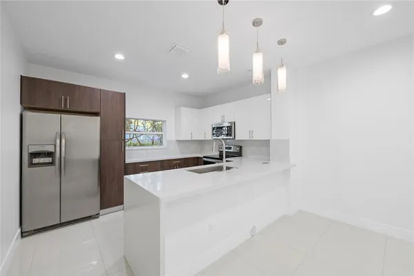 $4,500 | 324 Southwest 14th Court, Unit 324, Fort Lauderdale, FL 33315