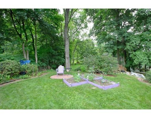 7 Pemberton Road Wayland, MA 01778 - Photo 16 of 19 Gallery Image 16