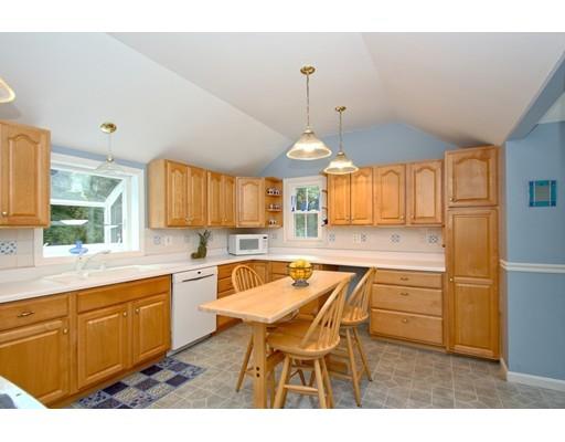 7 Pemberton Road Wayland, MA 01778 - Photo 4 of 19 Gallery Image 4