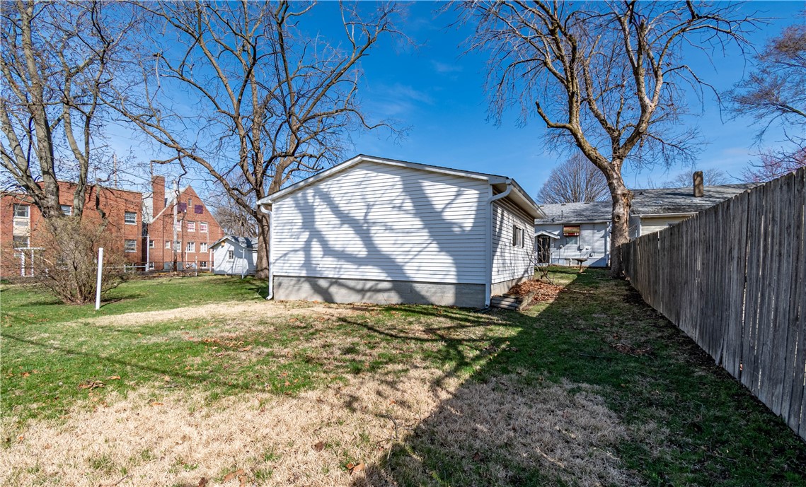 2251 East Prairie Avenue Decatur, IL 62521 - Photo 15 of 17
