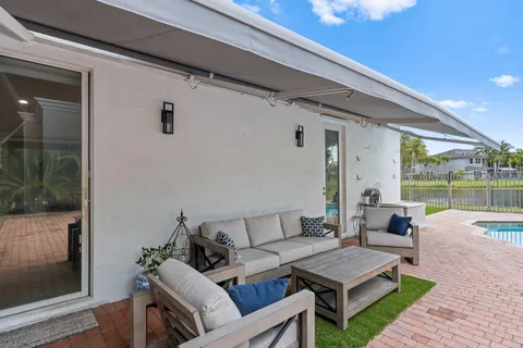 $1,099,000 | 10812 Castle Oak Drive, Boynton Beach, FL 33473