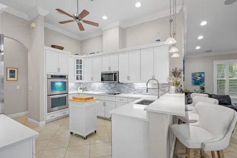 $1,099,000 | 10812 Castle Oak Drive, Boynton Beach, FL 33473