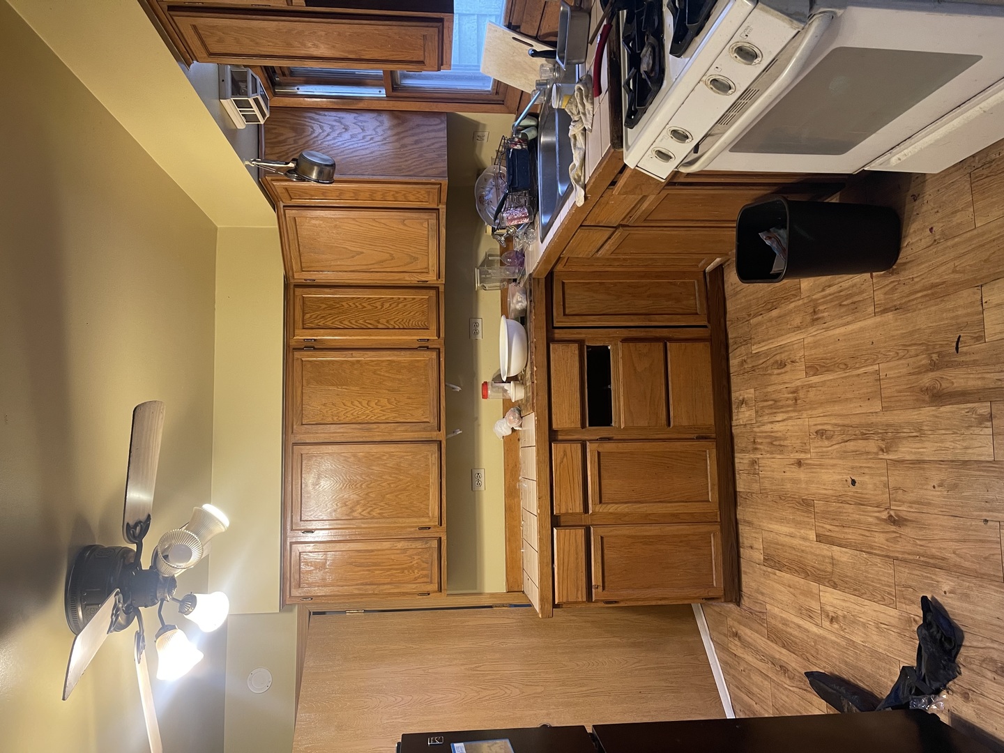 5S345 North Naperville Wheaton Road Naperville, IL 60563 - Photo 8 of 8 a view of an entryway