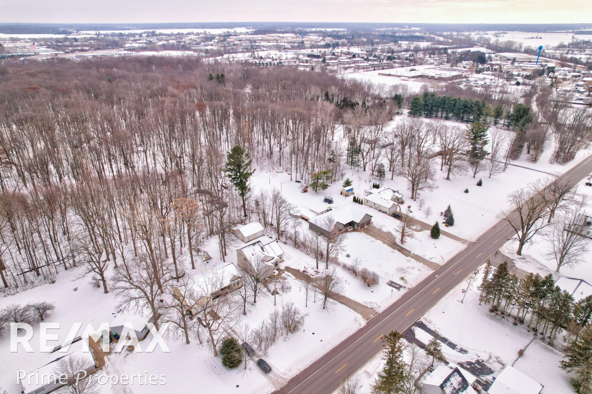 11549 Maple Road Birch Run, MI 48415 - Photo 47 of 50 50196338-e79b8247-a9e0-404b-a0cc-8cd714b6b5f6.JPG