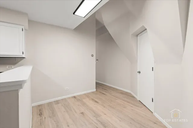 $2,750 | 414 Franklin Avenue, Unit 3A, River Forest, IL 60305