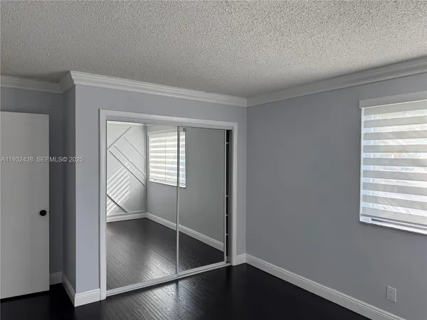$2,600 | 185 Lakeview Drive, Unit 101, Weston, FL 33326