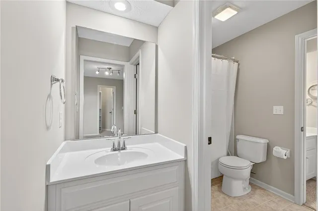 $3,200 | 12704 138th Place, Overland Park, KS 66221