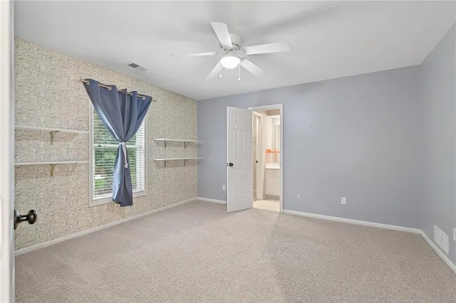 $3,200 | 12704 138th Place, Overland Park, KS 66221