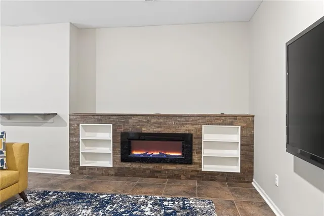 $3,200 | 12704 138th Place, Overland Park, KS 66221