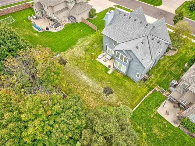 $3,200 | 12704 138th Place, Overland Park, KS 66221