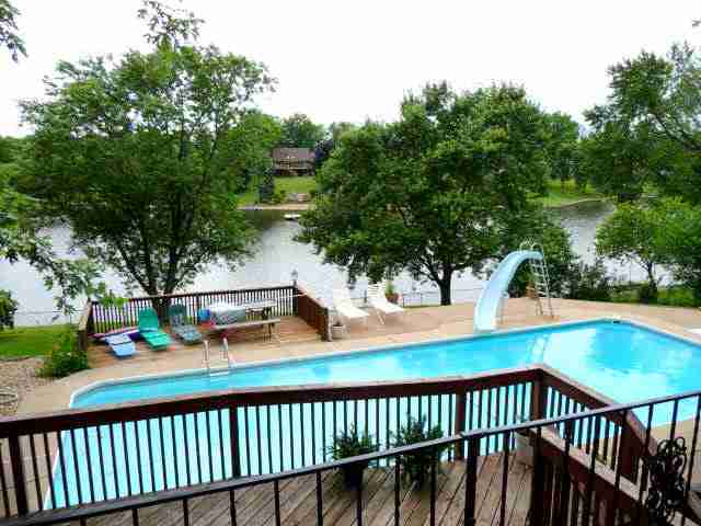 313 Pine Ridge Drive Washington, IL 61571 - Photo 2 of 9 Gallery Image 2