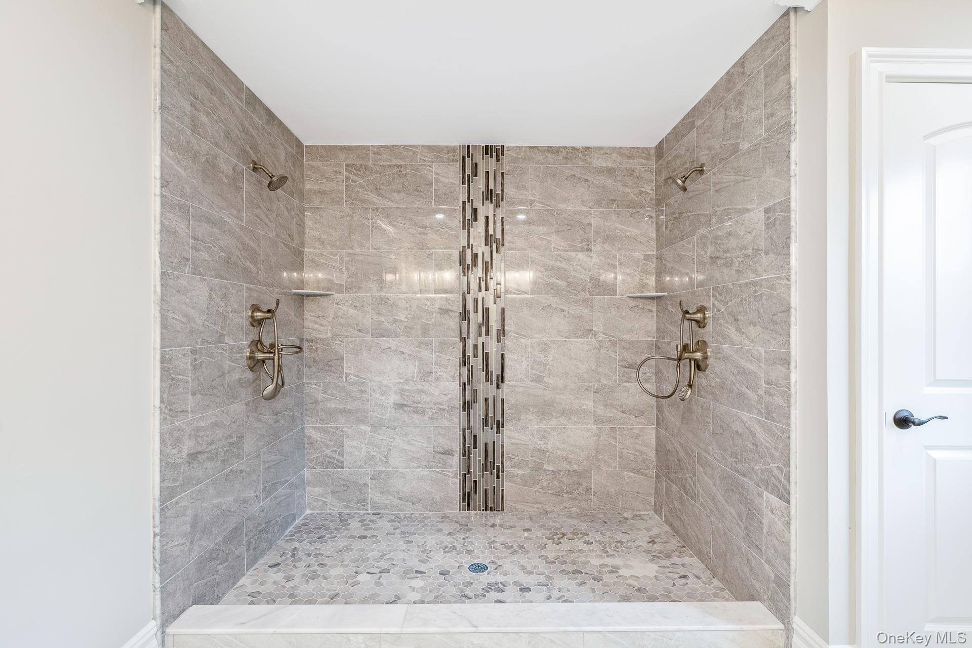 223 Town Line Road Commack, NY 11731 - Photo 28 of 36