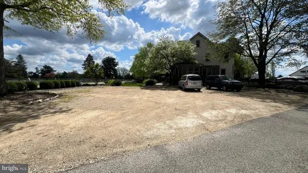 $3,800 | 7630 West Cheltenham Avenue, Glenside, PA 19038