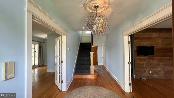 $3,800 | 7630 West Cheltenham Avenue, Glenside, PA 19038