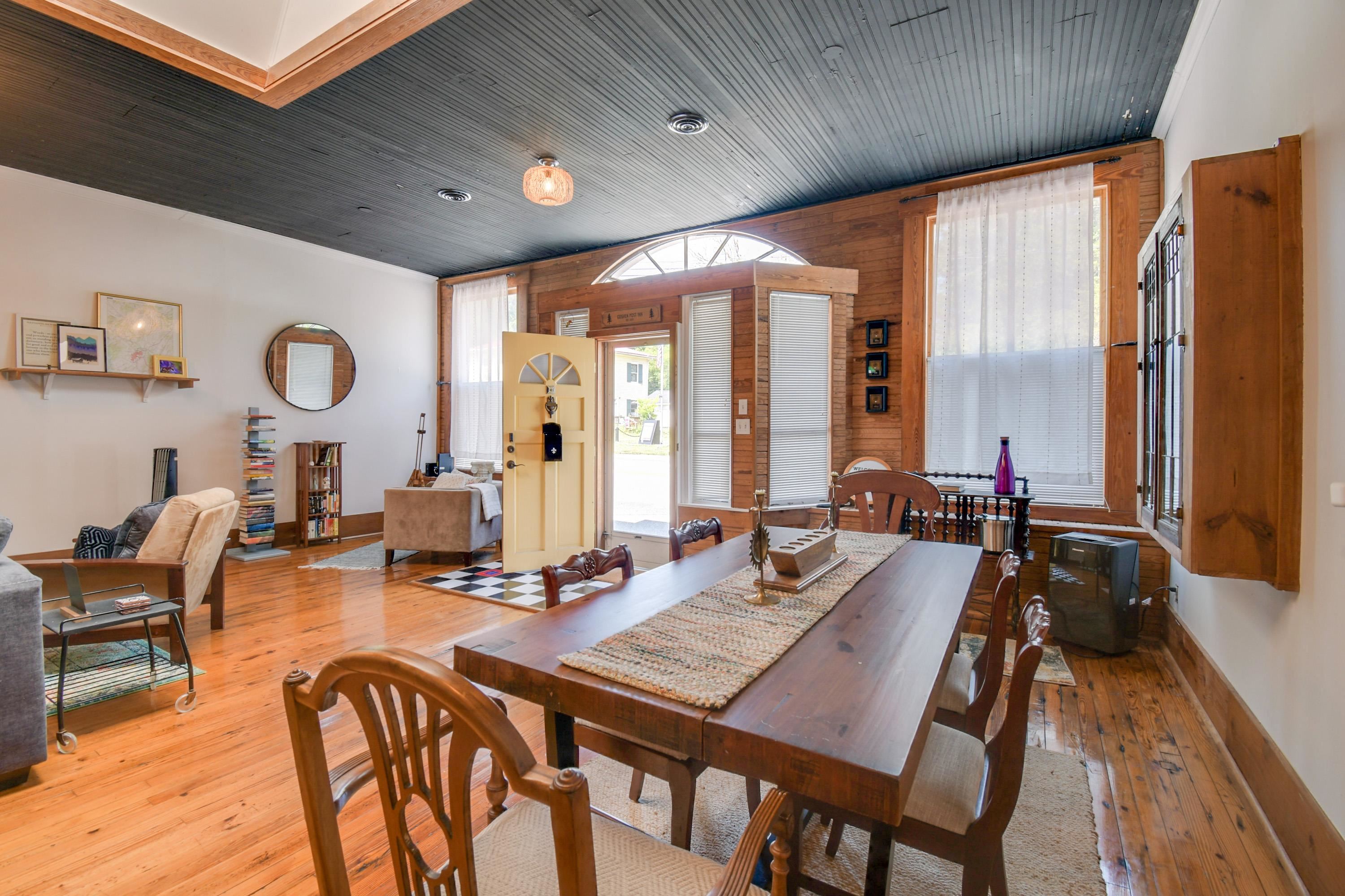 132 Main Street Goshen, VA 24439 - Photo 5 of 33 a very nice looking dining room with furniture