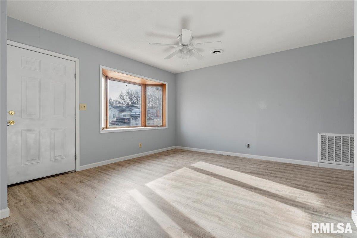 2353 East Keys Avenue Springfield, IL 62702 - Photo 14 of 31