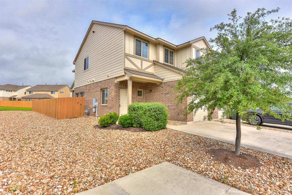 420 White Steppe Way Georgetown, TX 78626 - Photo 4 of 29 View of the front of the property and driveway