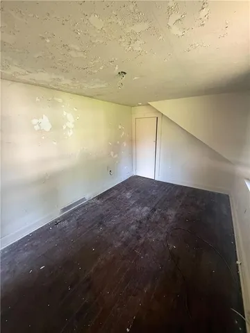 a view of empty room