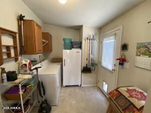 4476 Us-60 Miami, AZ 85539 - Photo 19 of 27 Utility Room