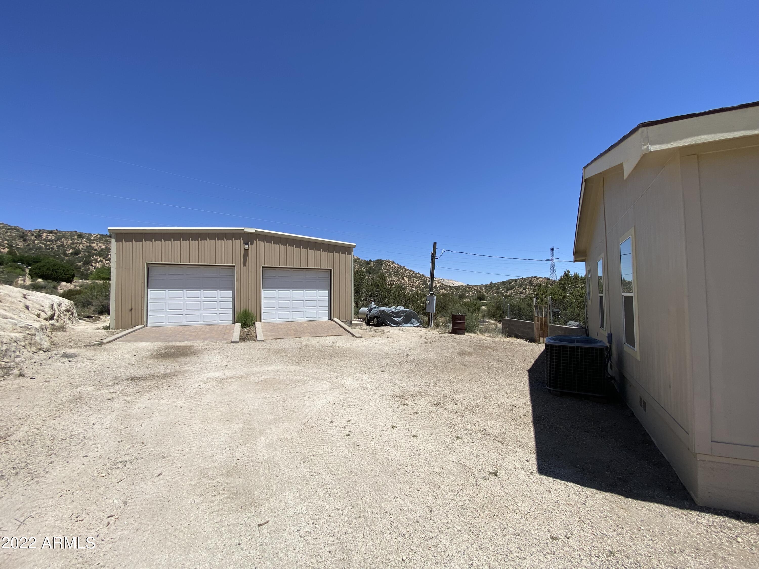 4476 Us-60 Miami, AZ 85539 - Photo 25 of 27 Garage