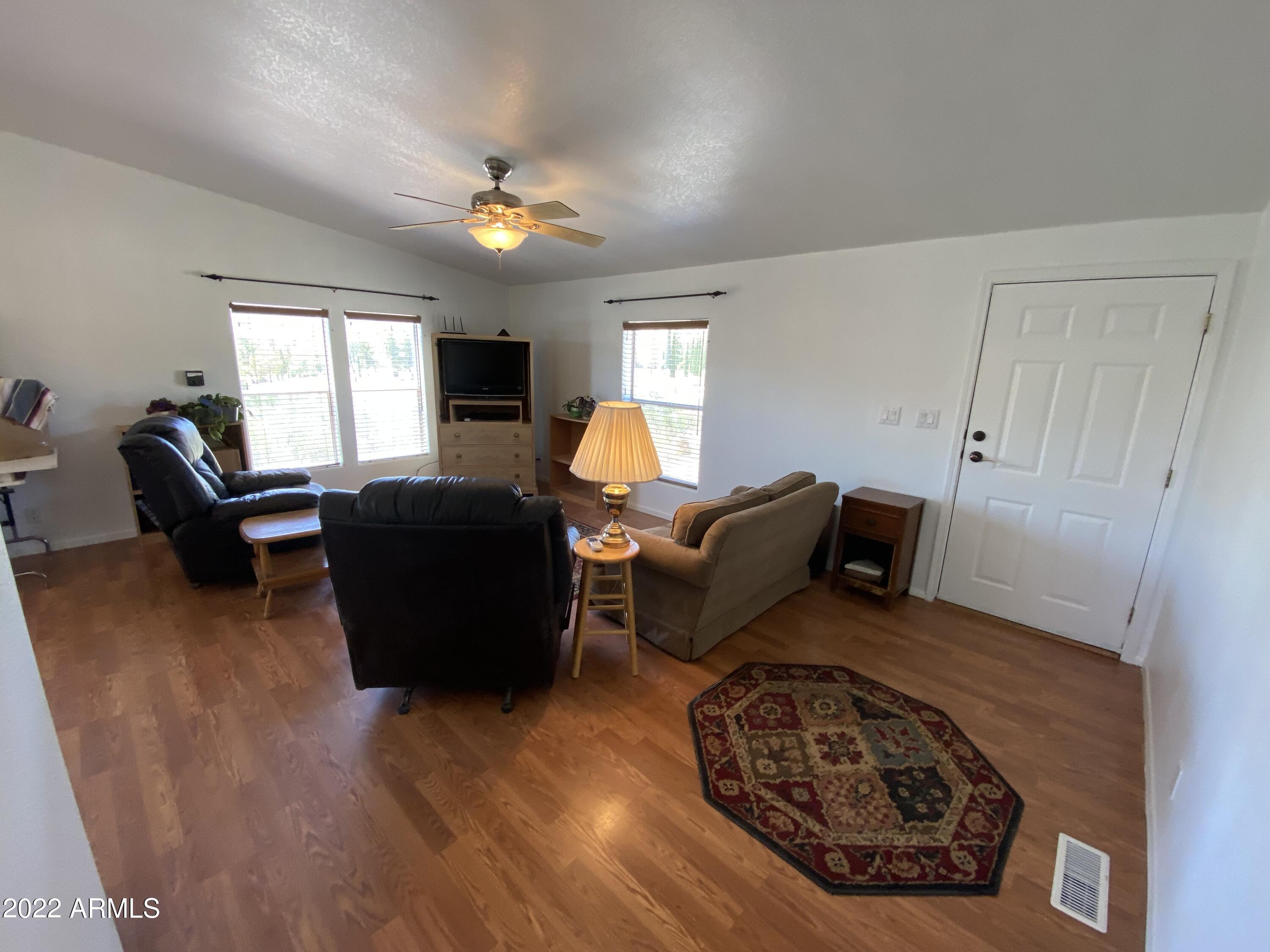 4476 Us-60 Miami, AZ 85539 - Photo 8 of 27 Living Room