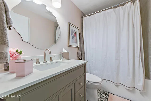 $359,900 | 1130 Beach Boulevard, Unit 404, Biloxi, MS 39530