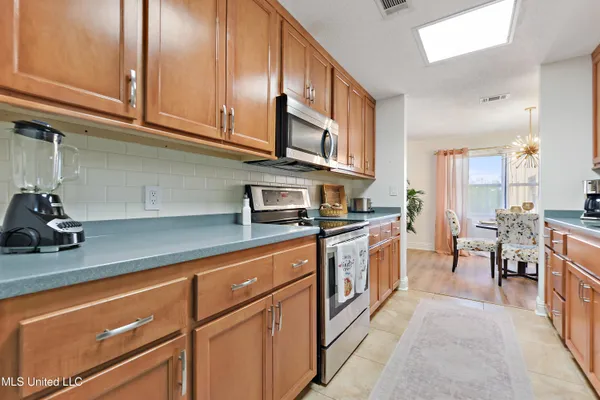 $348,500 | 1130 Beach Boulevard, Unit 404, Biloxi, MS 39530