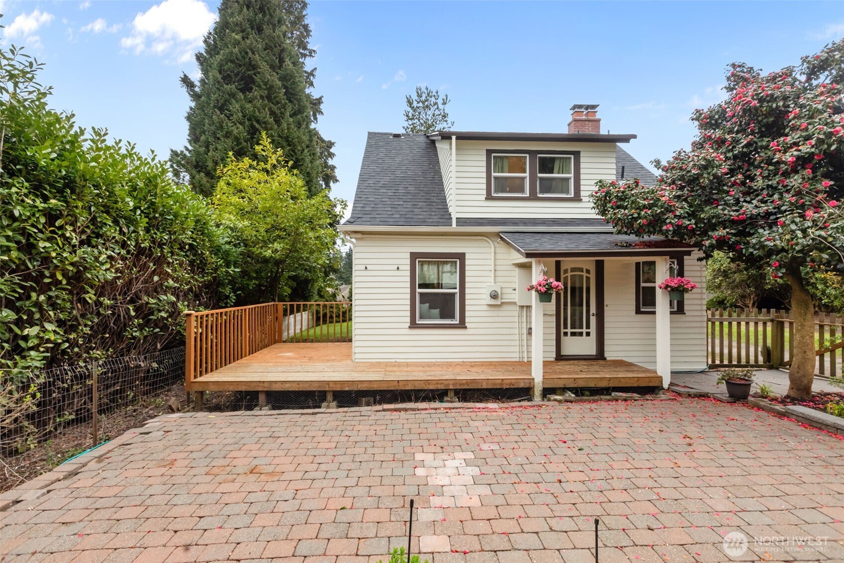 7030 Beverly Boulevard Everett, WA 98203 - Photo 27 of 37 a view of a house with a yard