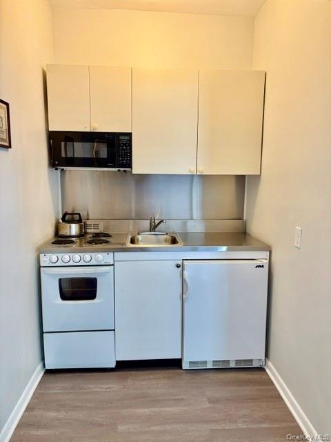 302 Commons Way, Unit E Fishkill, NY 12524 - Photo 18 of 20 In clubhouse