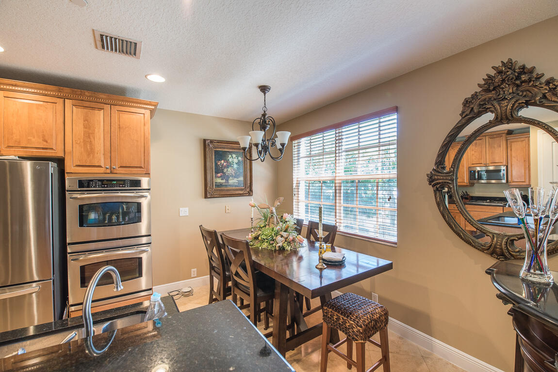 624 Northeast Francesca Lane Boca Raton, FL 33487 - Photo 26 of 64 624 NE Francesca Lane-48