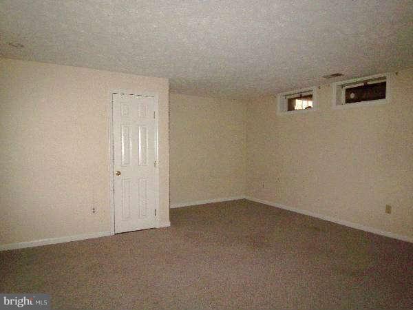 525 Ridgefield Avenue Stephens City, VA 22655 - Photo 14 of 26 a view of an empty room
