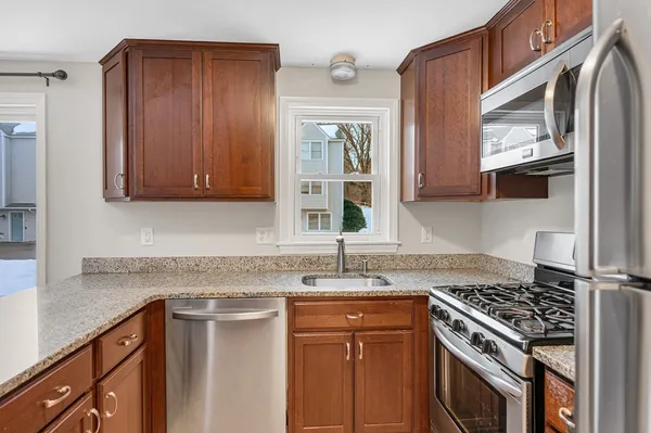 $2,500 | 1431 Pawtucket Boulevard, Unit 46, Lowell, MA 01854