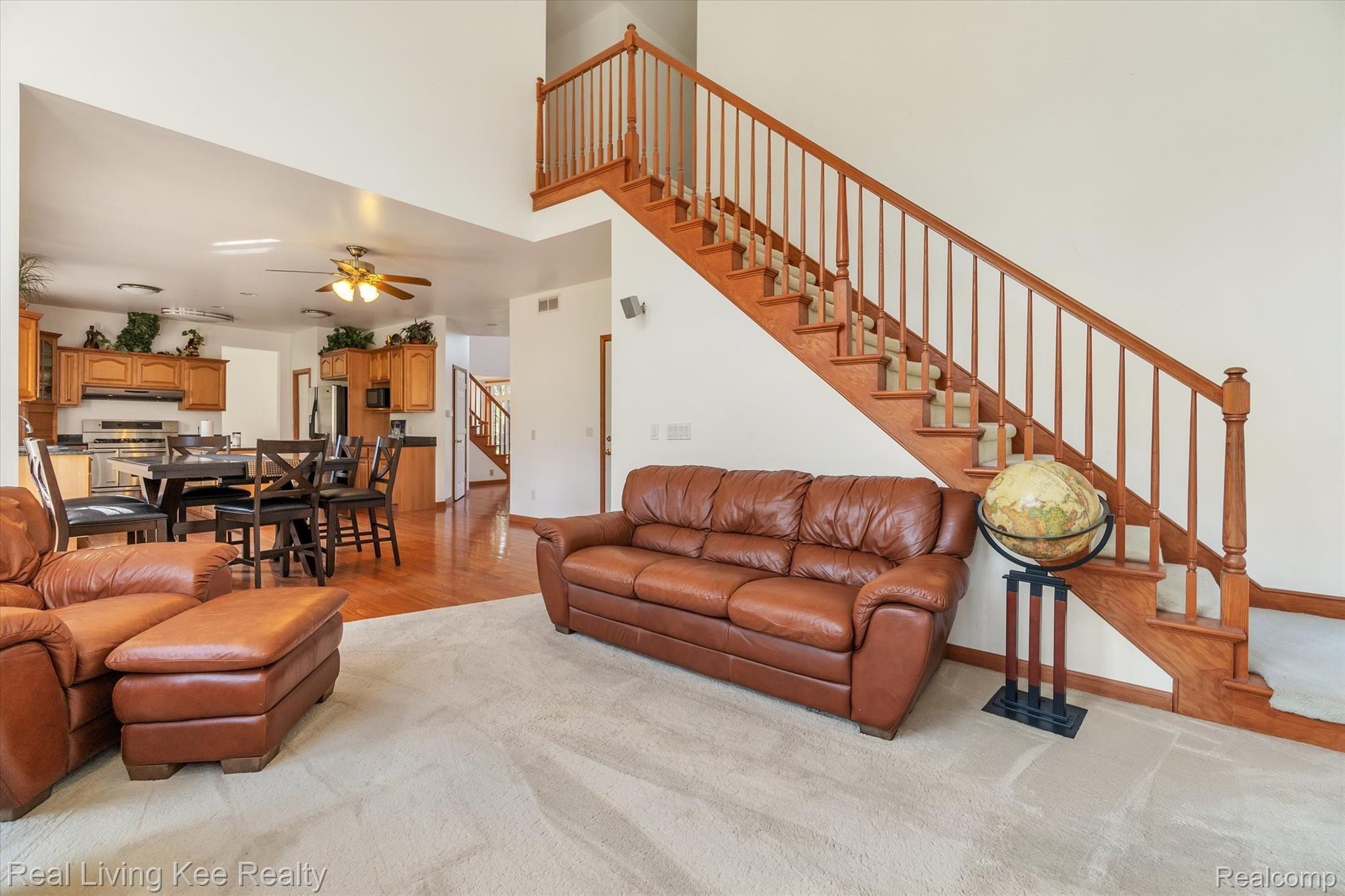 39 Fieldway Court Rochester, MI 48306 - Photo 14 of 55 14-39-Fieldway-Ct-WindowStill-Real-Estate-Photography-14.jpg