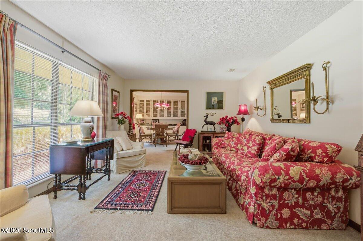 554 Old Plantation Road Jekyll Island, GA 31527 - Photo 9 of 58 Front Living room