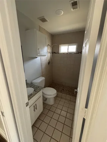 $1,500 | 5424 4th Street, Katy, TX 77493