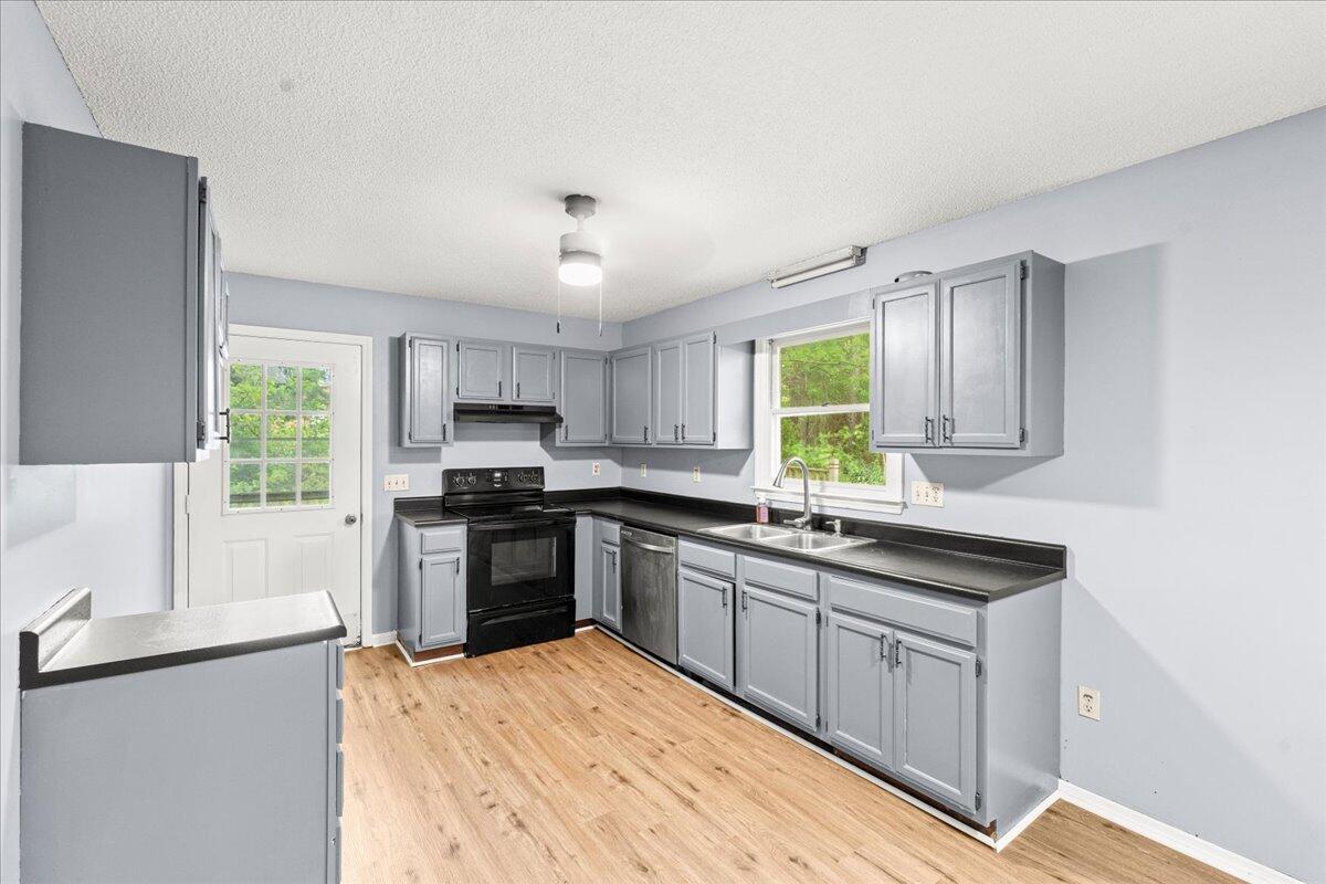 2142 Brick Church Road Rocky Mount, VA 24151 - Photo 9 of 29 09-DSC2076