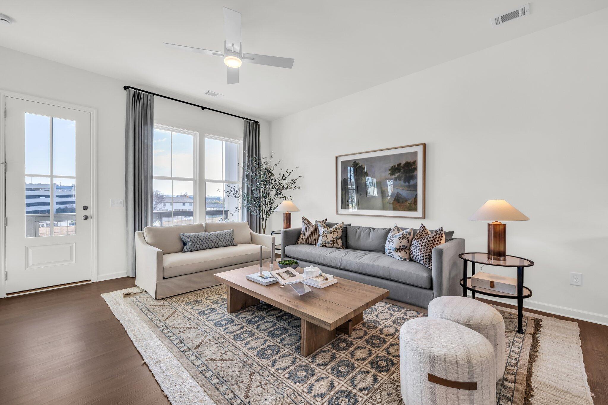 147 Peerless Avenue, Unit 123 Chattanooga, TN 37405 - Photo 3 of 22 Family Room