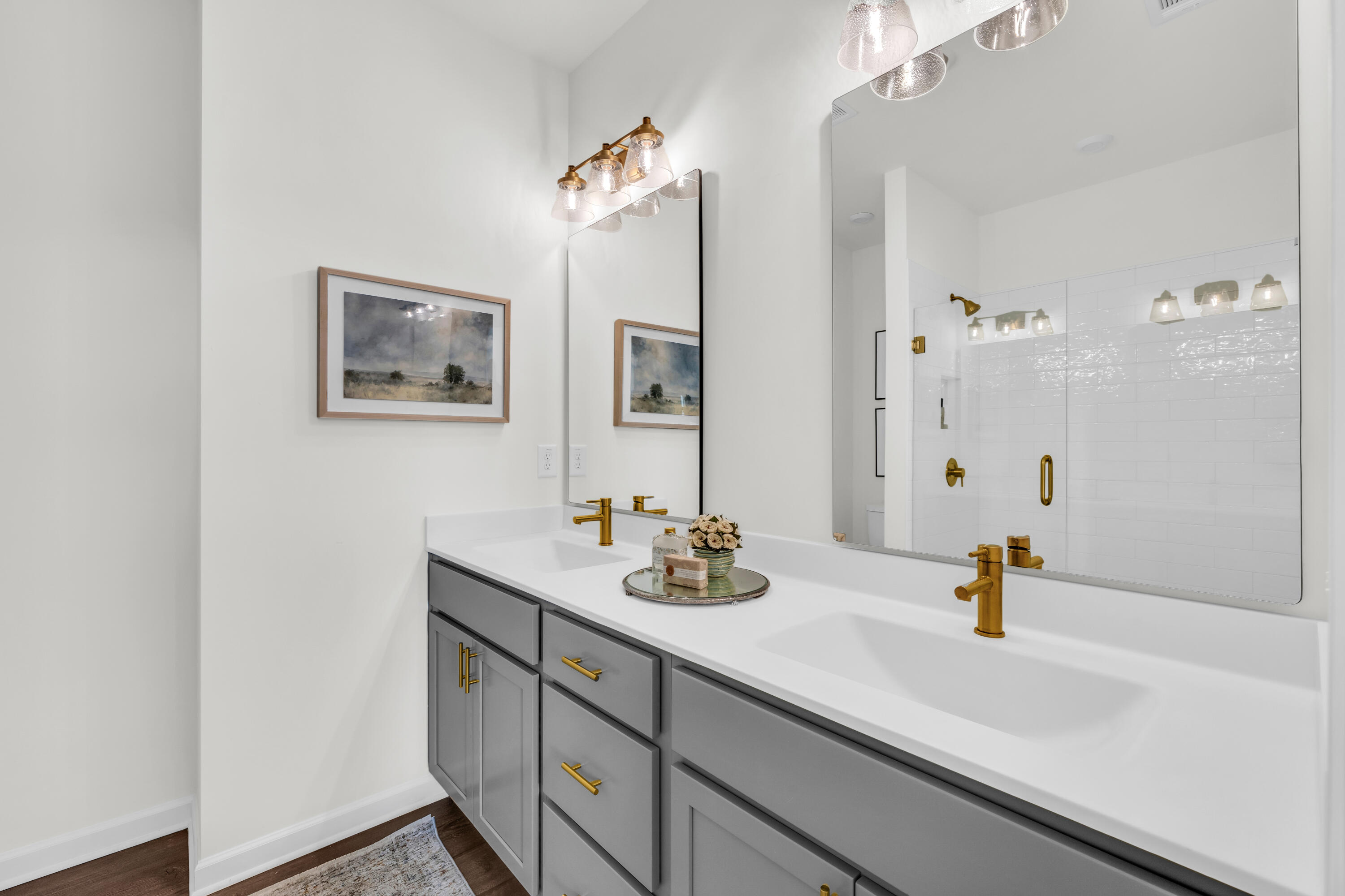 147 Peerless Avenue, Unit 123 Chattanooga, TN 37405 - Photo 8 of 22 Primary Bathroom