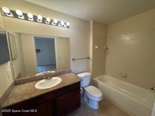 3551 D D'Avinci Way, Unit 1067 Melbourne, FL 32901 - Photo 12 of 27 Main Bdrm Bath