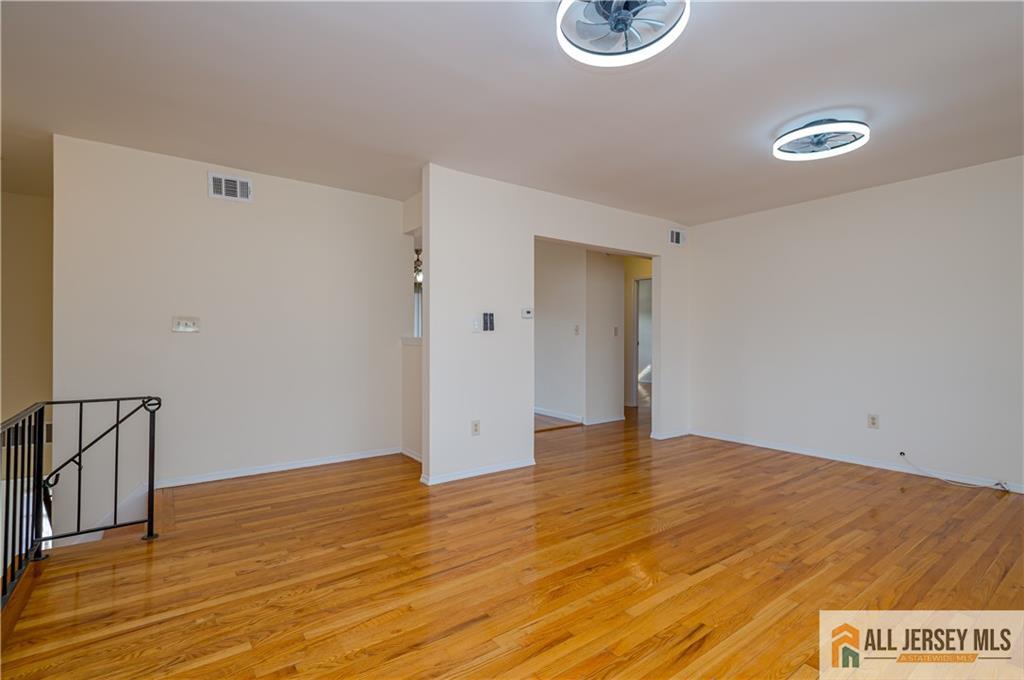 161 Evergreen Road, Unit 12B Edison, NJ 08837 - Photo 4 of 19 a view of an empty room