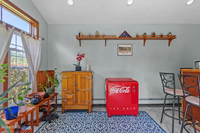 $550,000 | 6 Wayto Lane, Clifton Park, NY 12019